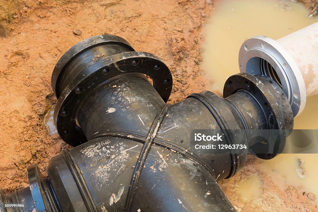 Pipe connection for underground suction pipe.